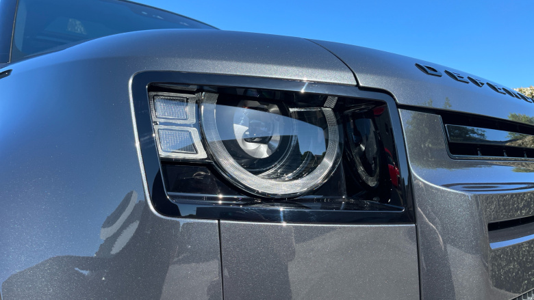 Land Rover Defender 3.0 D350 X-Dynamic SE 110 5dr Auto Diesel Estate